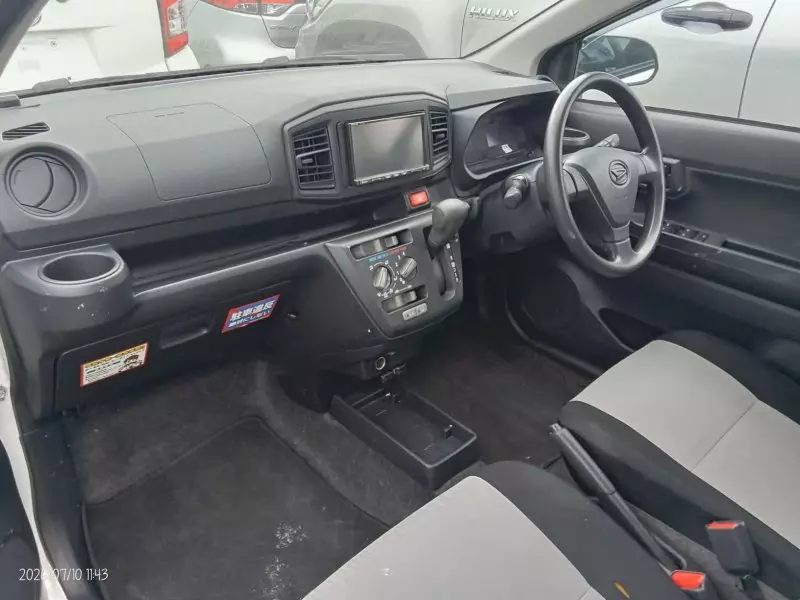 Daihatsu Mira    - 2020