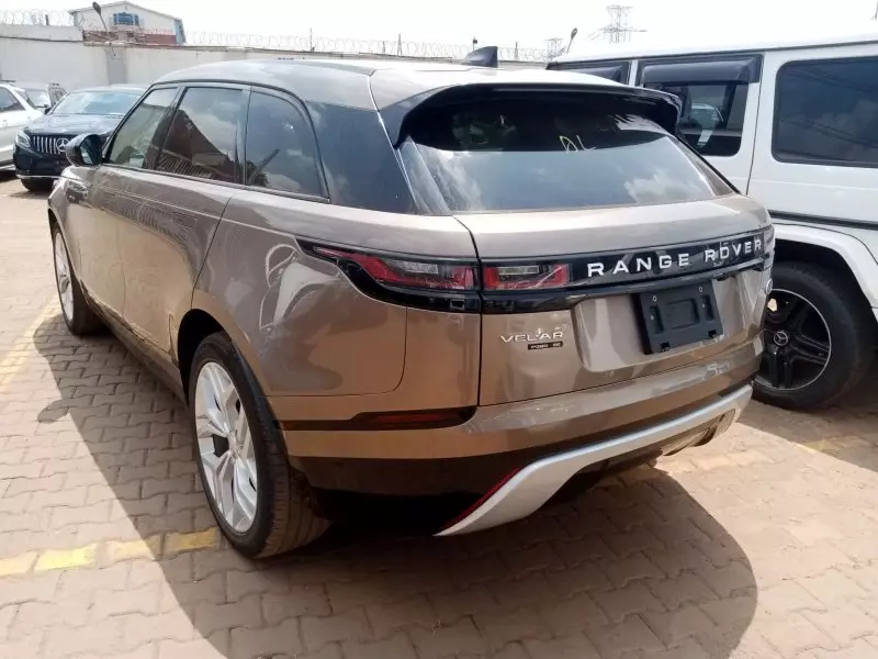 Land Rover Range Rover Velar   - 2017