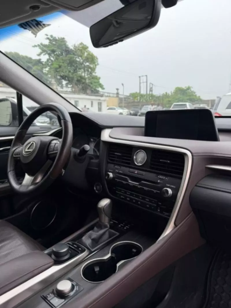 Lexus RX   - 2016