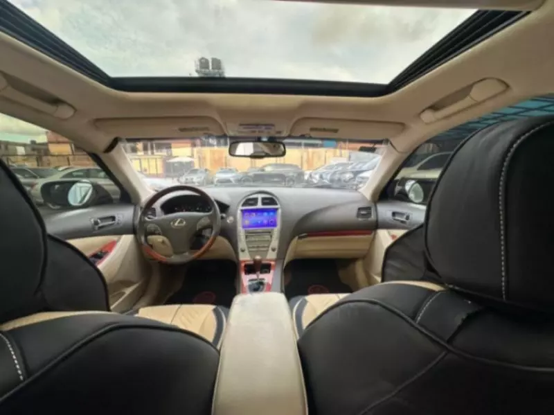 Lexus ES   - 2011