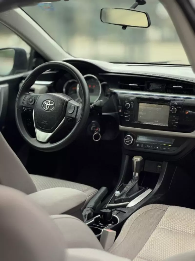 TOYOTA Corolla   - 2015