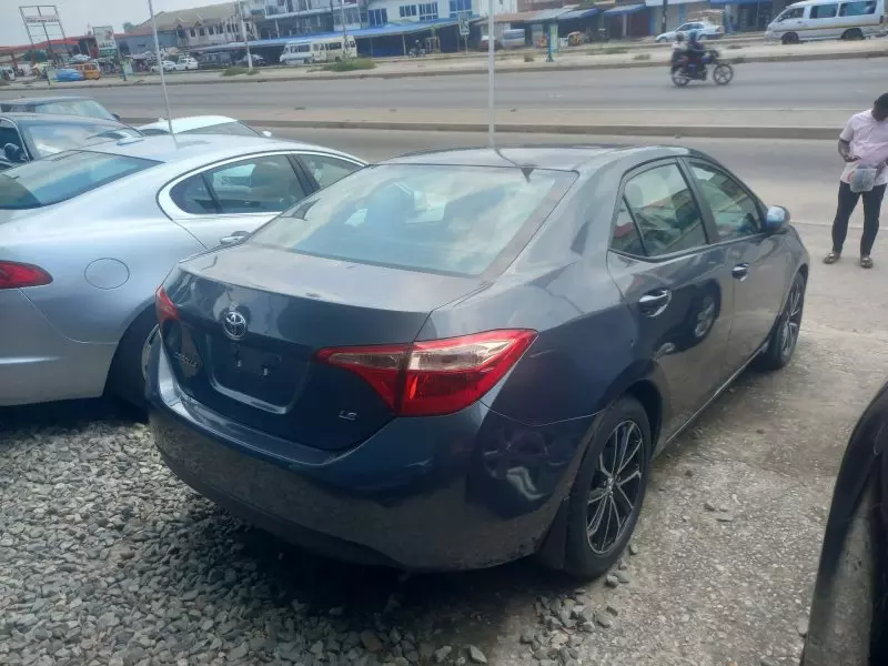 Toyota Corolla   - 2018