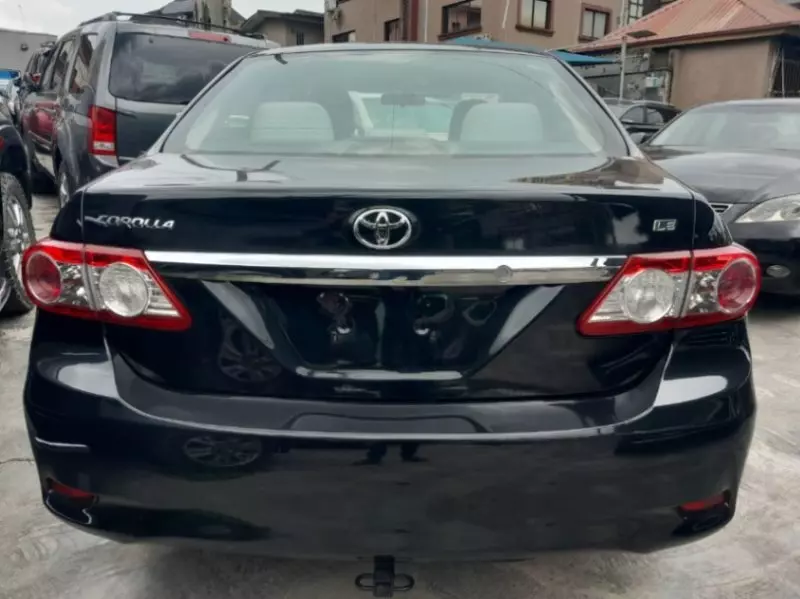 Toyota Corolla   - 2011