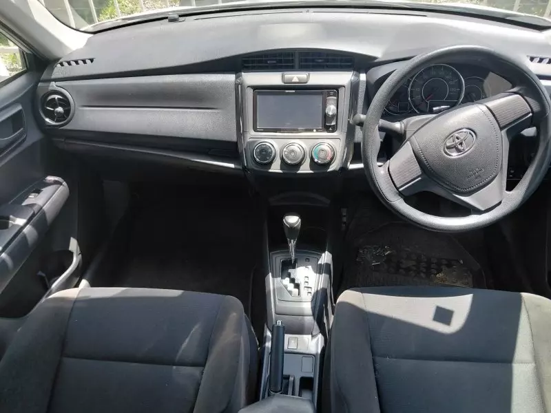 TOYOTA Axio - 2018