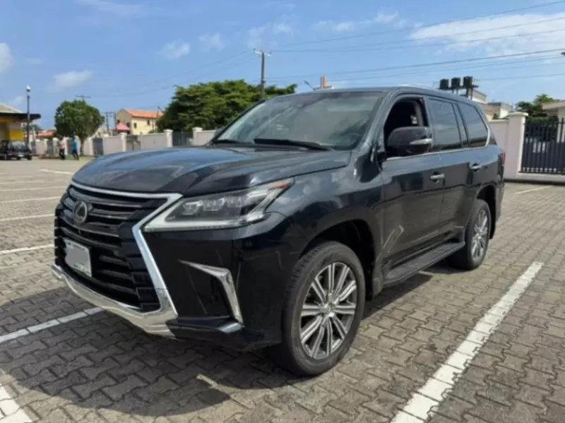 Lexus LX   - 2017