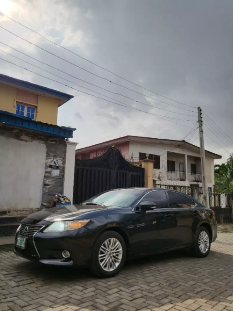 Lexus ES 350   - 2013