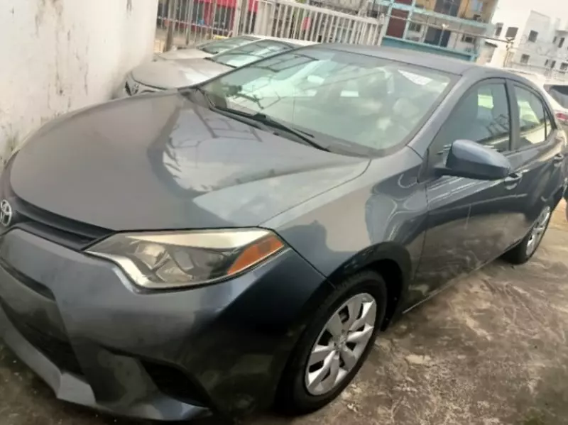 Toyota Corolla   - 2016