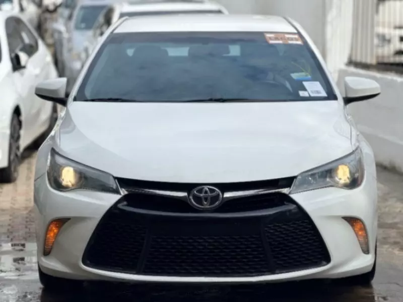TOYOTA Camry - 2015