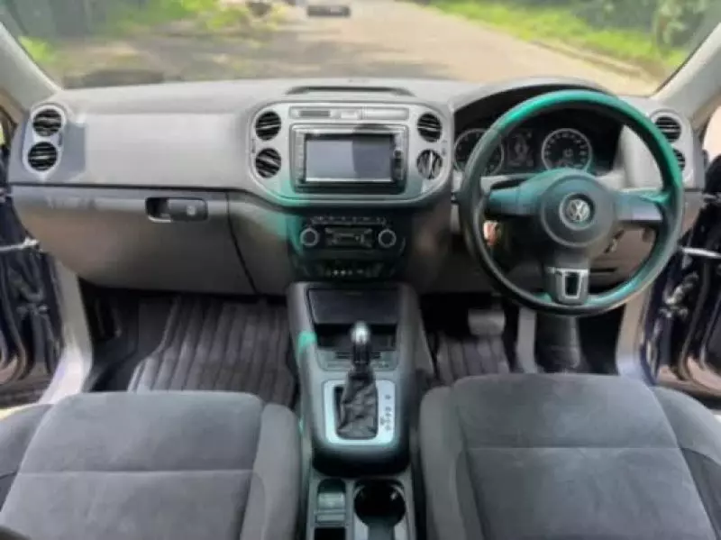 Volkswagen Tiguan   - 2014