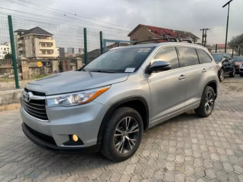 Toyota Highlander - 2016
