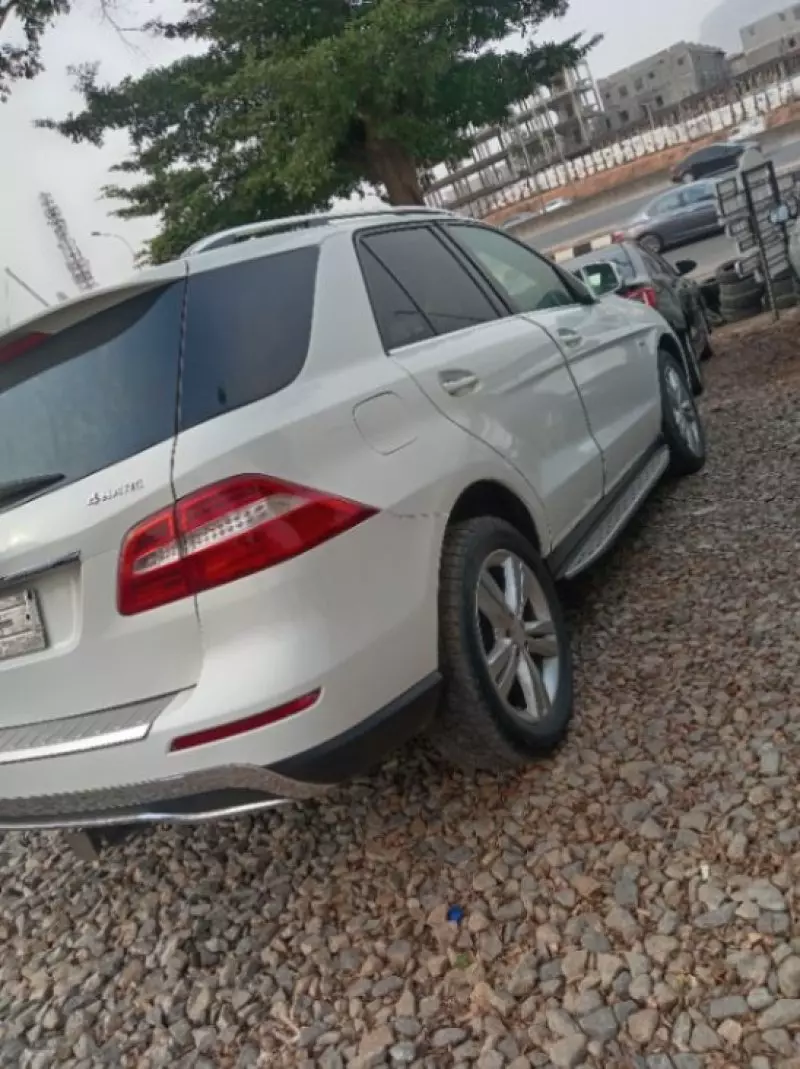 Mercedes-Benz ML-Class   - 2012