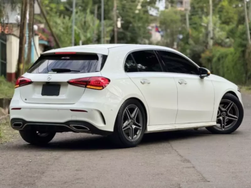 Mercedes-Benz A180   - 2018
