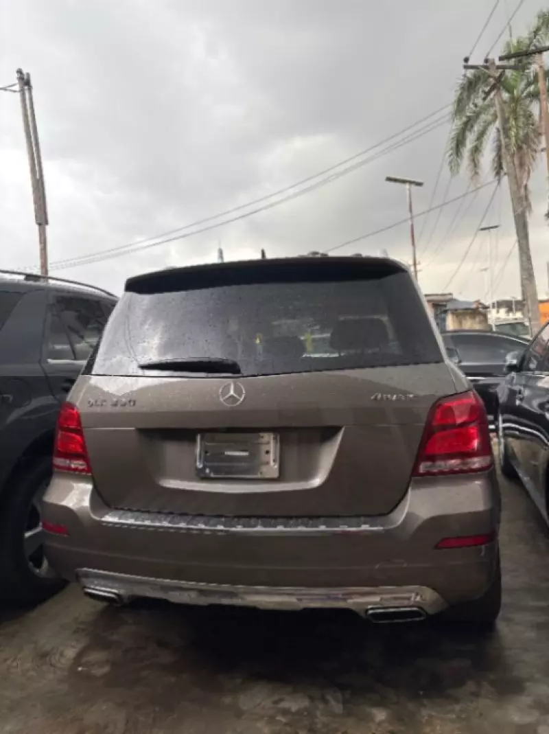 Mercedes-Benz GLK 350   - 2014