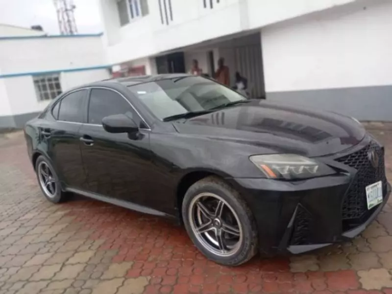 Lexus IS   - 2006