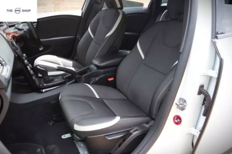 Volvo V40 Cross Country   - 2018