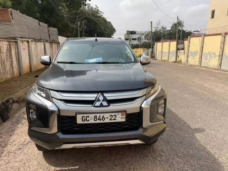 Mitsubishi L200 D/C Sportero A/T   - 2022