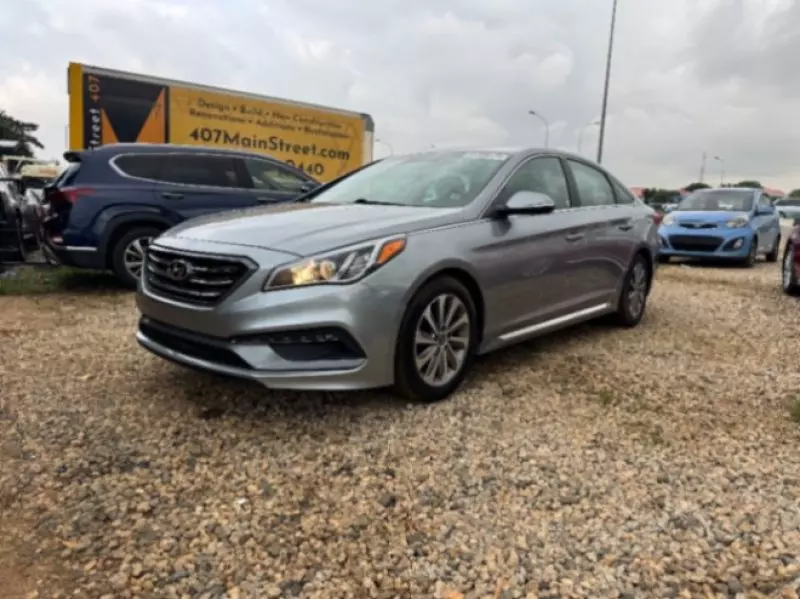 Hyundai Sonata   - 2015