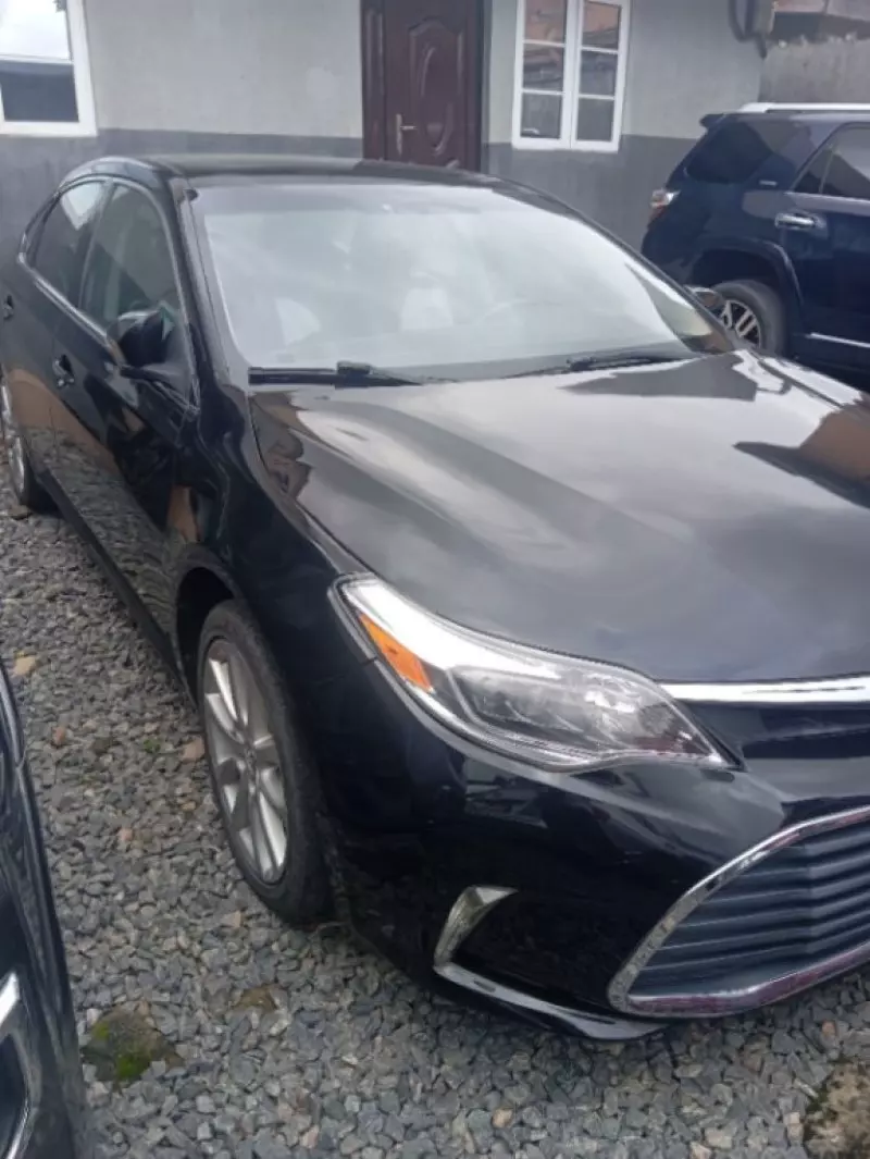 TOYOTA Avalon - 2013