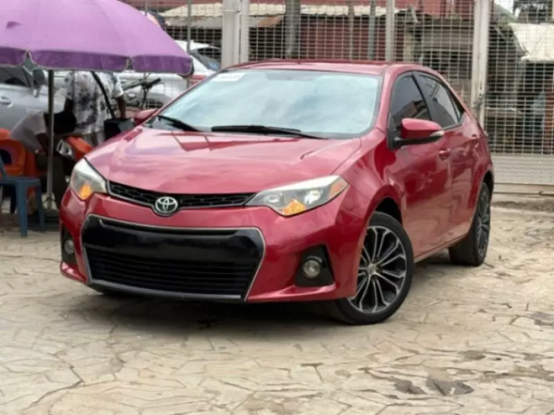 TOYOTA Corolla   - 2015