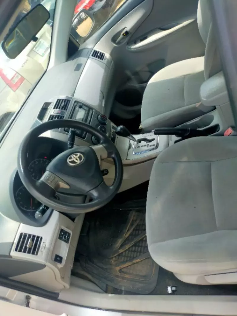 Toyota Corolla   - 2012