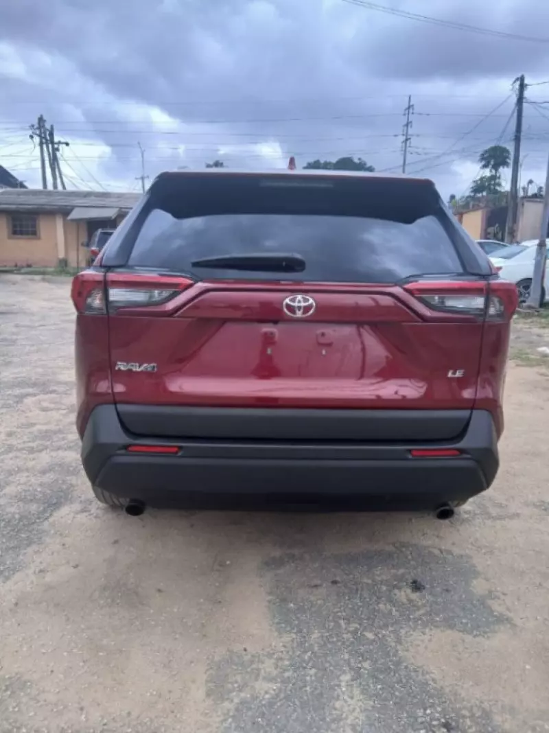 TOYOTA RAV 4   - 2021