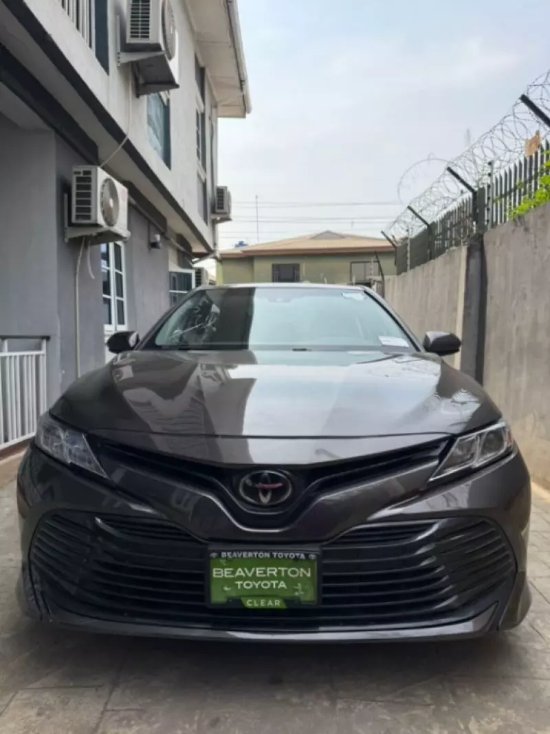 TOYOTA Camry   - 2018