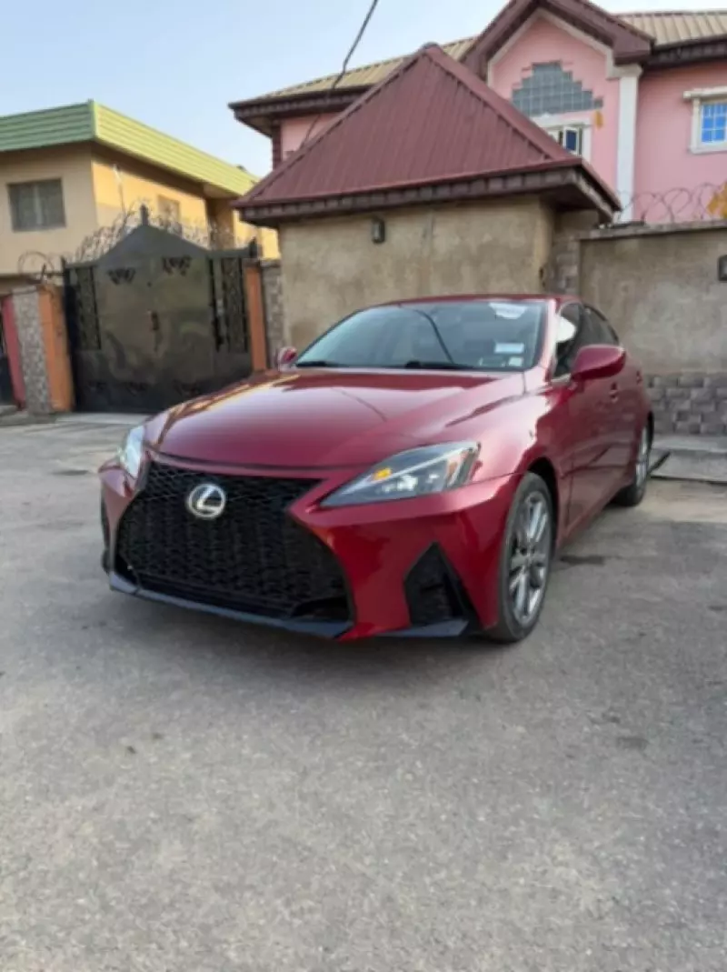 Lexus IS   - 2008