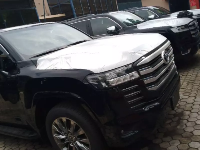 Toyota Land Cruiser   - 2024
