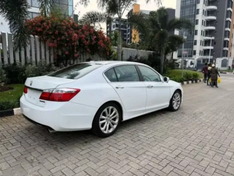 Honda Accord   - 2014