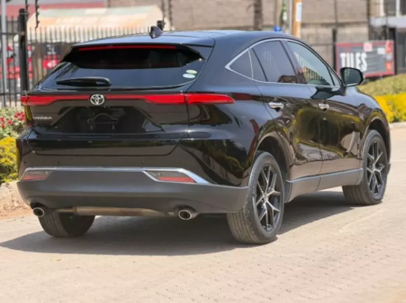 Toyota Harrier   - 2020