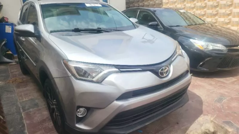 Toyota RAV4   - 2016