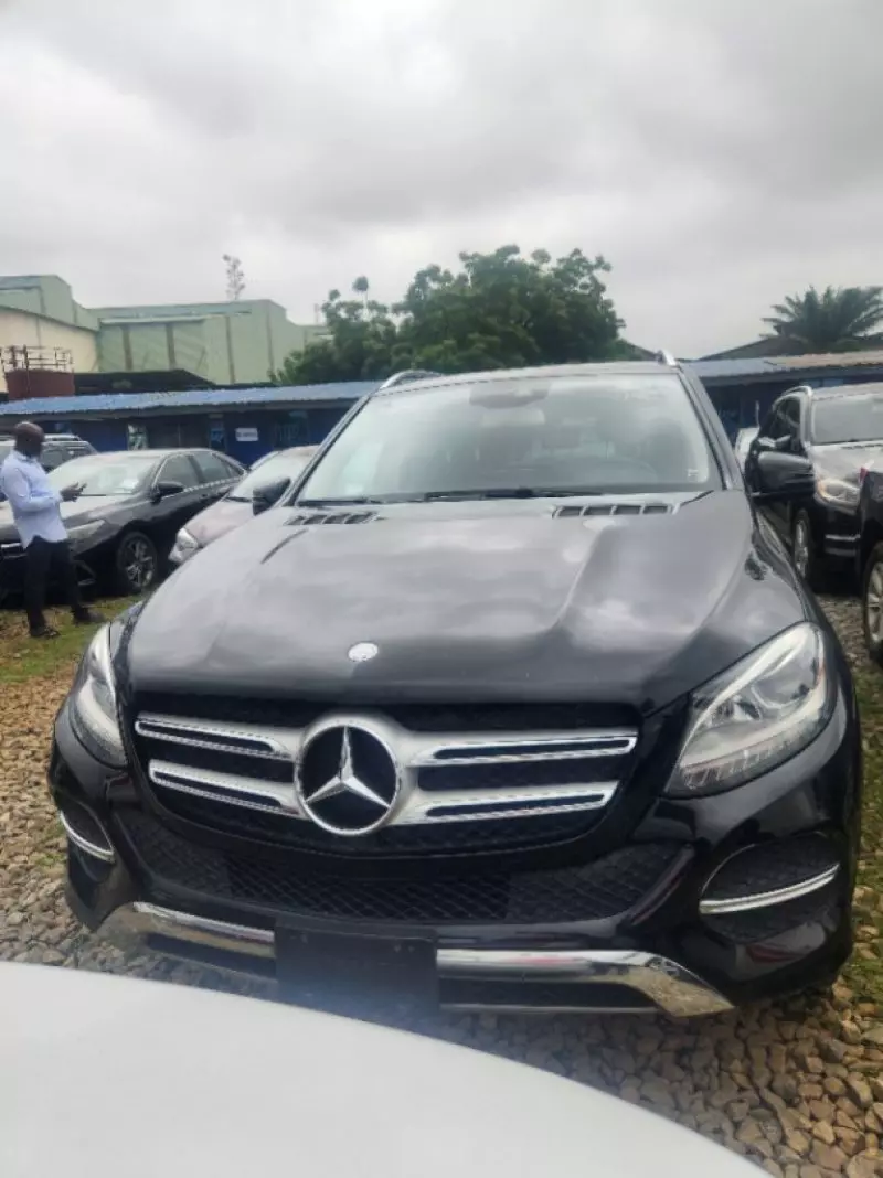 Mercedes-Benz GLE 350   - 2016