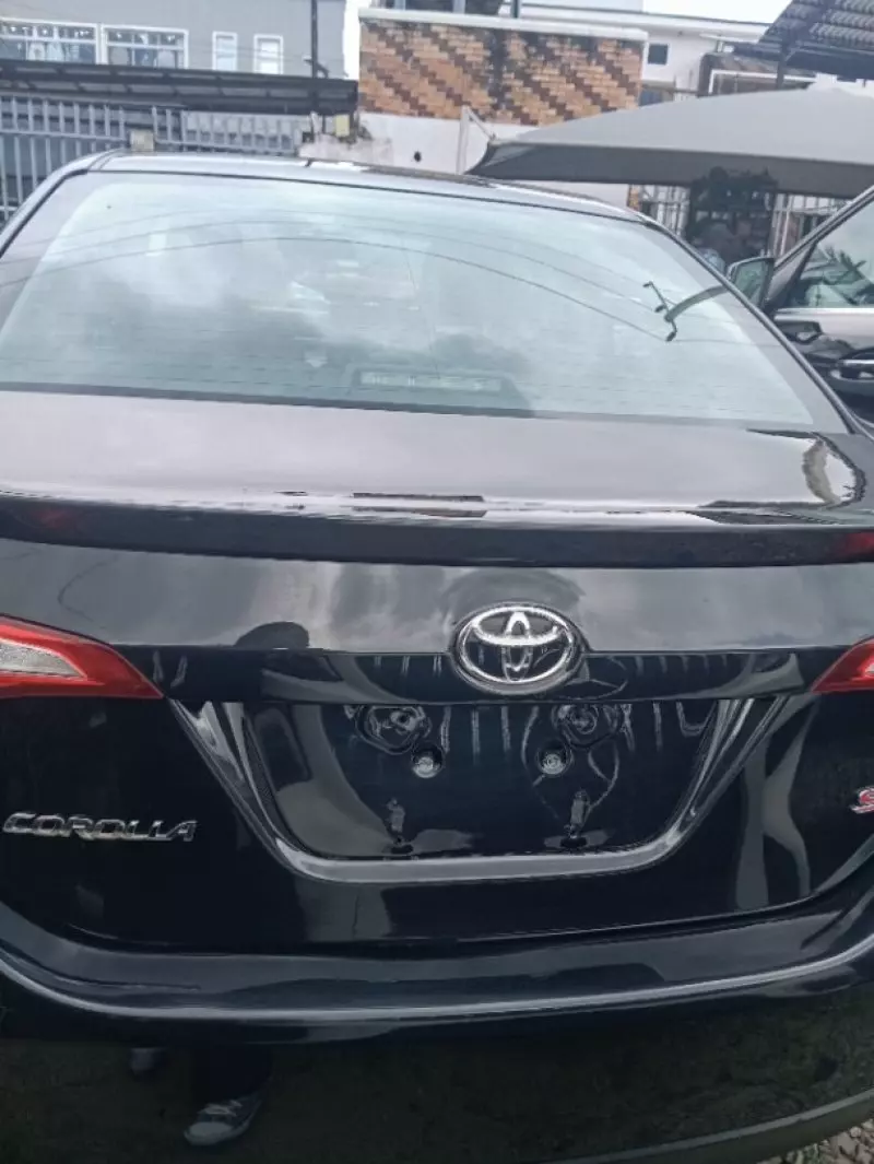 TOYOTA Corolla   - 2016