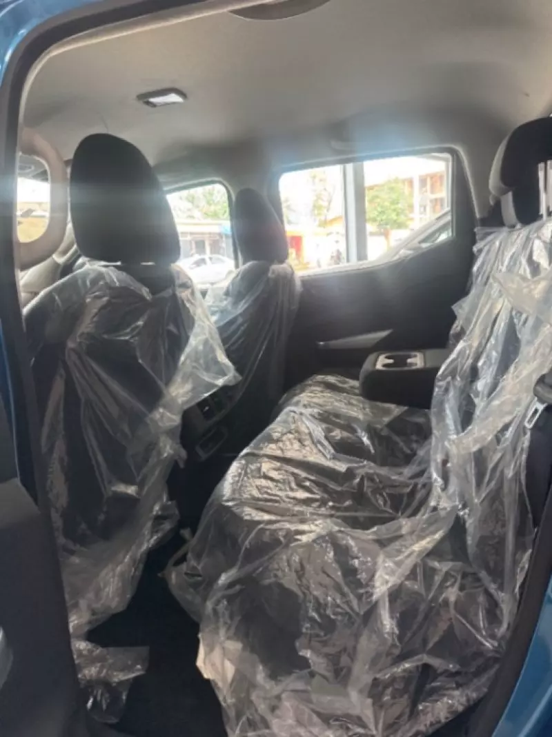 Nissan Navara   - 2025