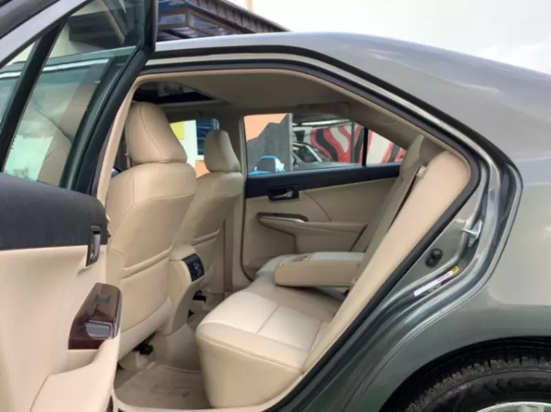 TOYOTA Camry   - 2012