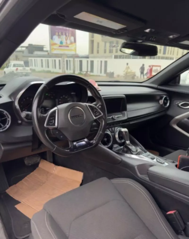 Chevrolet Camaro - 2020