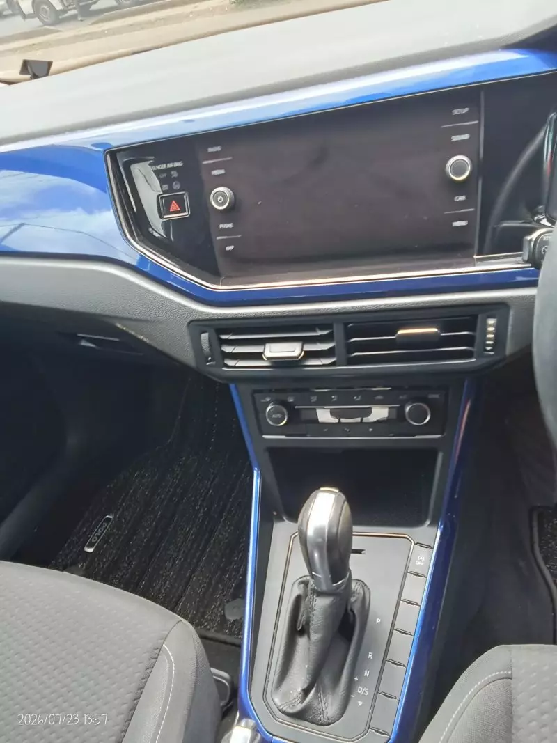 Volkswagen Polo   - 2018