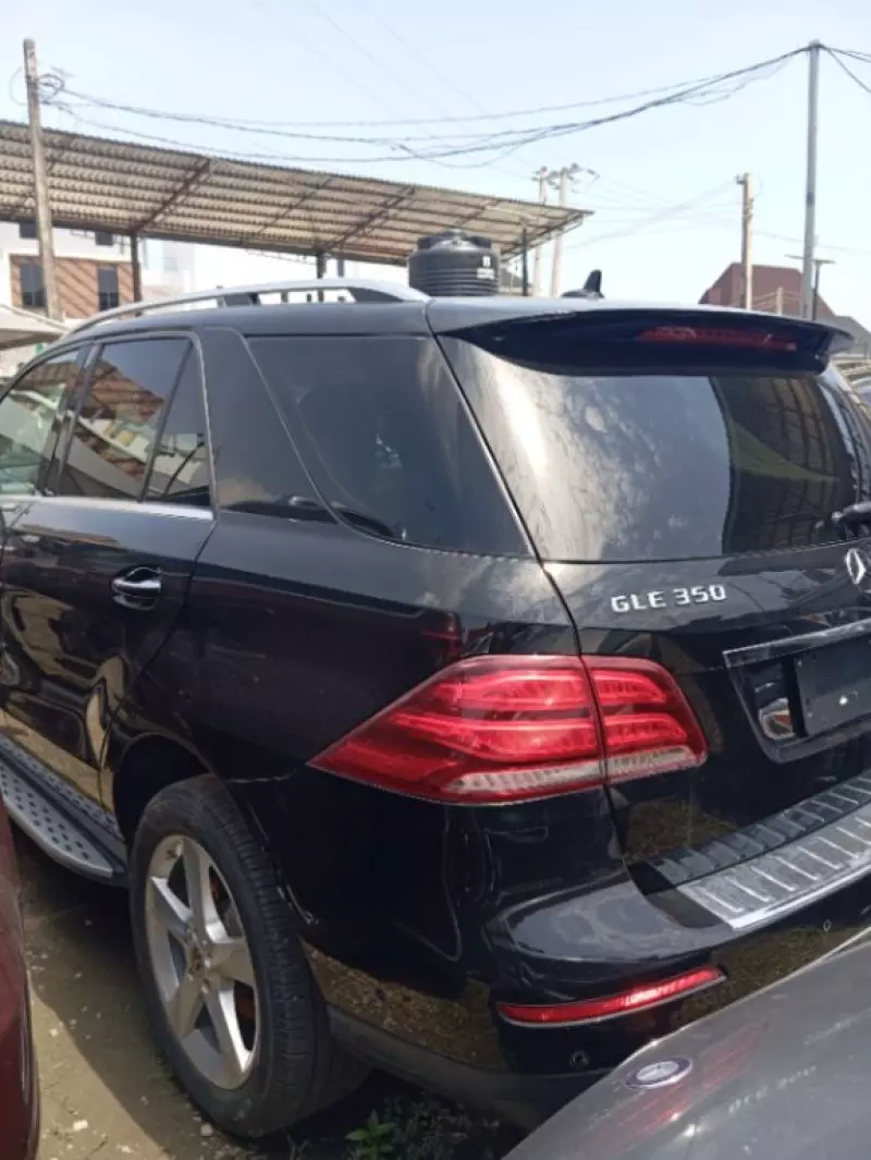 Mercedes-Benz GLE 350 - 2016
