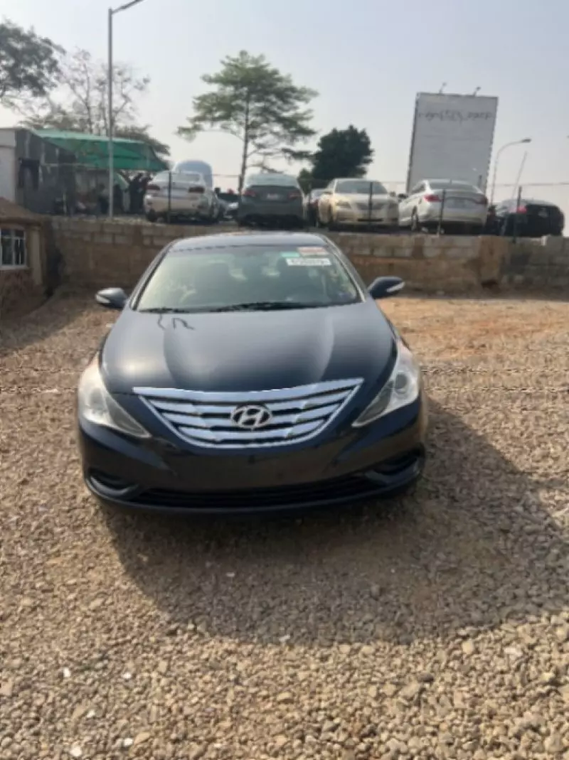 Hyundai Sonata   - 2014