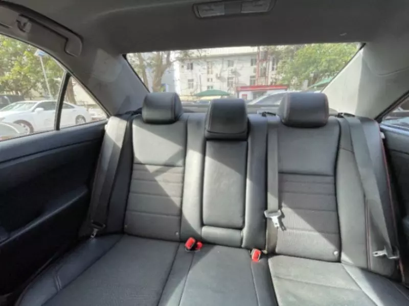 Toyota Camry   - 2016
