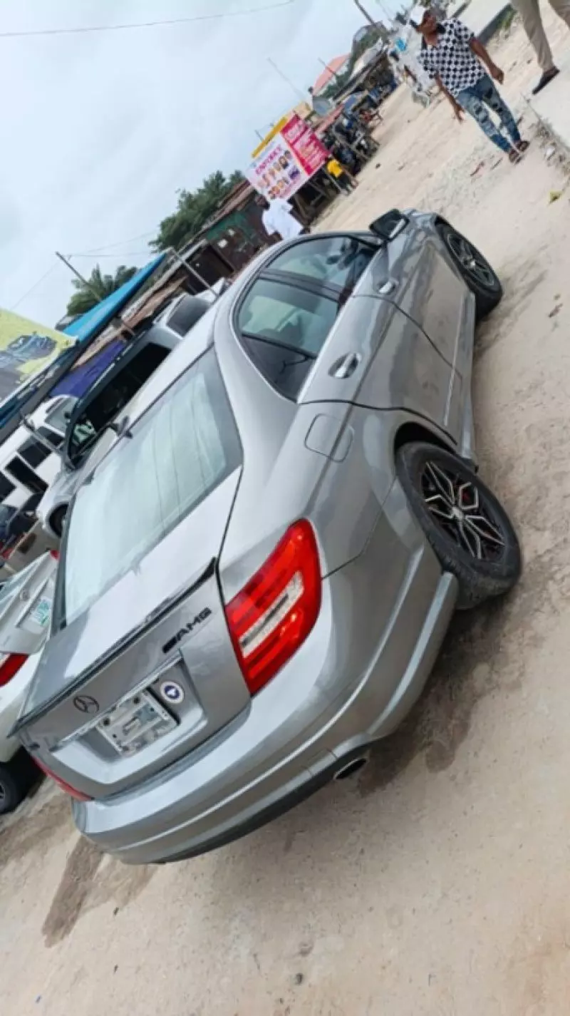 Mercedes-Benz C 300   - 2008