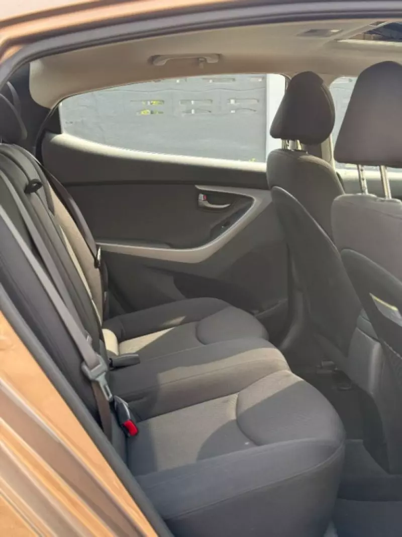 Hyundai Elantra   - 2015
