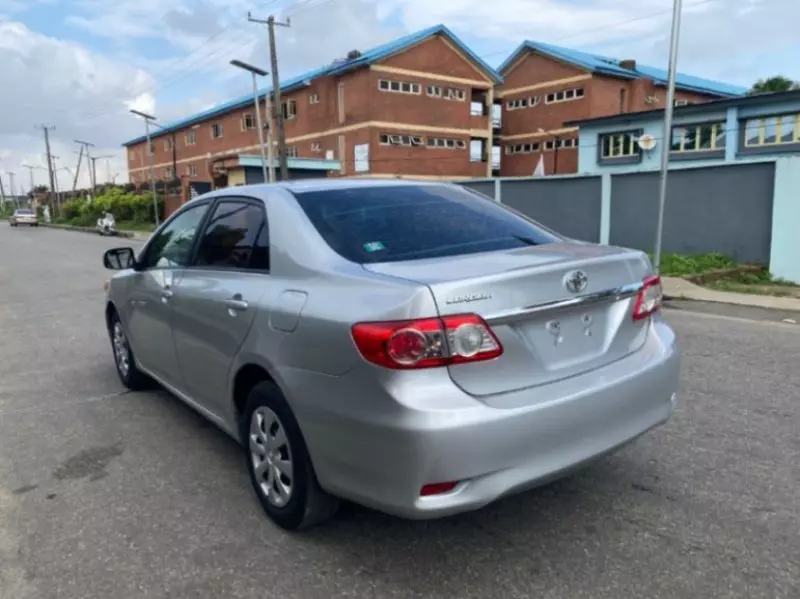 Toyota Corolla   - 2013