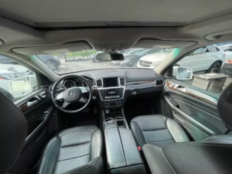 Mercedes-Benz ML 350   - 2012