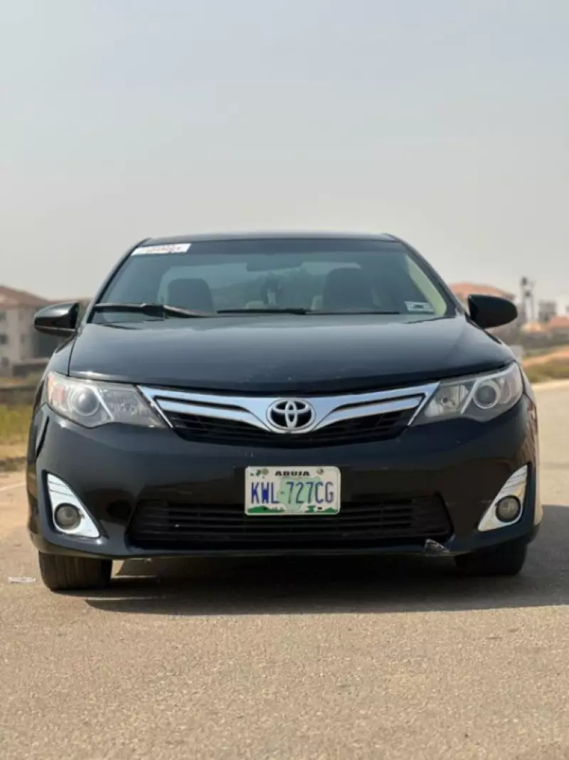 Toyota Camry   - 2012
