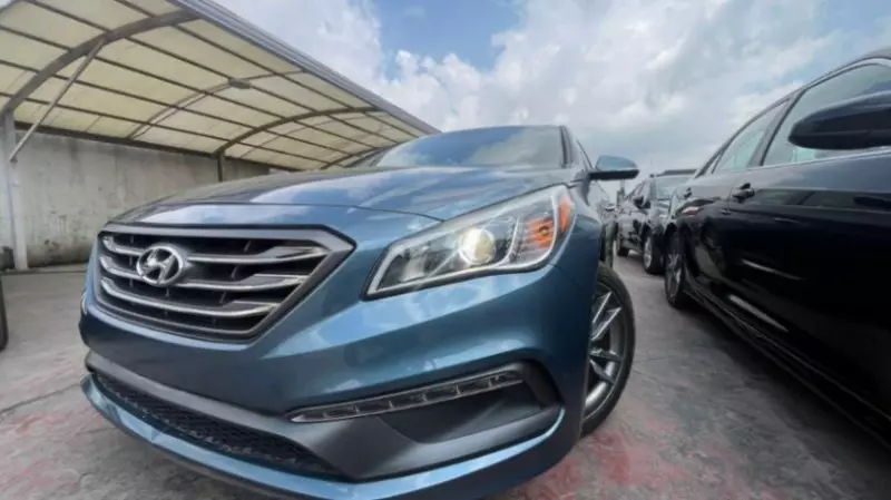 Hyundai Sonata   - 2015