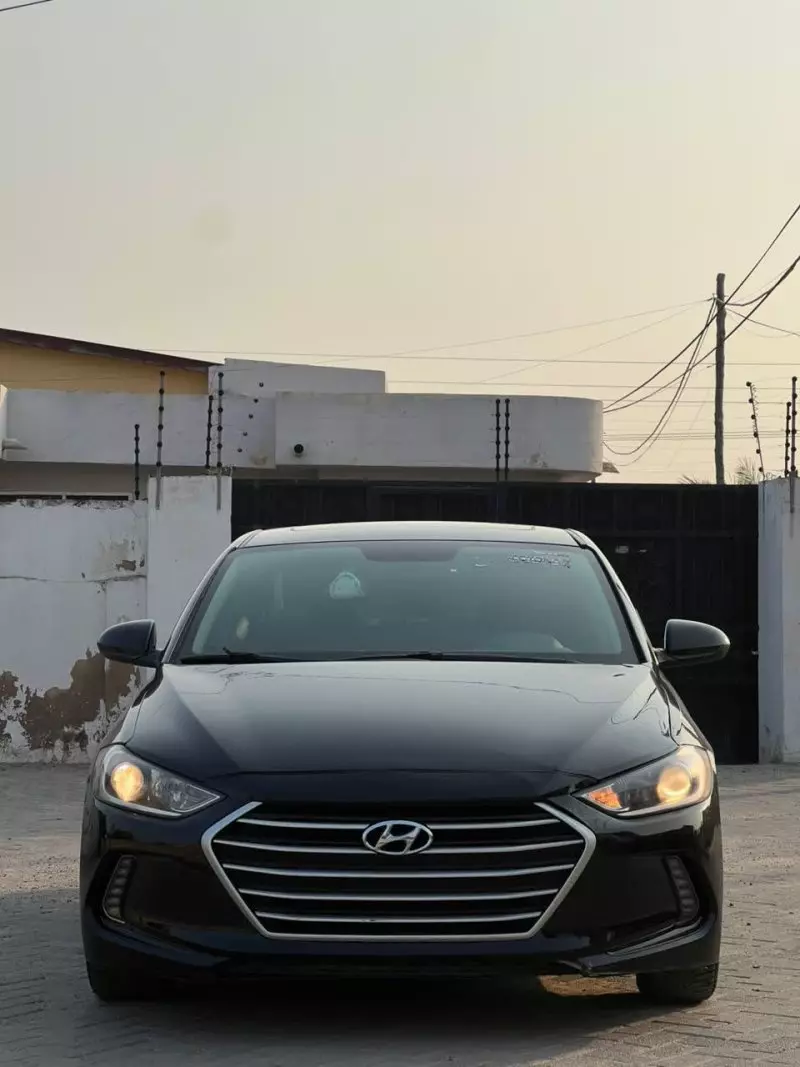 Hyundai Elantra   - 2017
