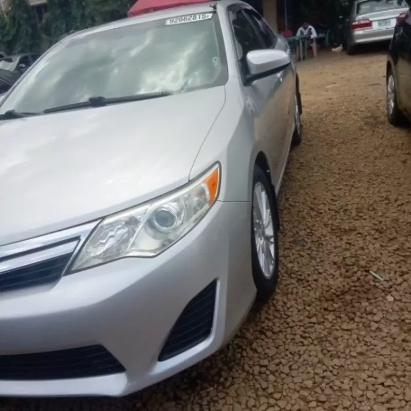 TOYOTA Camry   - 2012