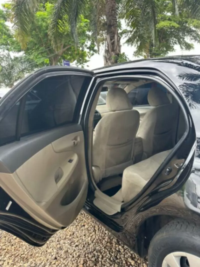 Toyota Corolla - 2010