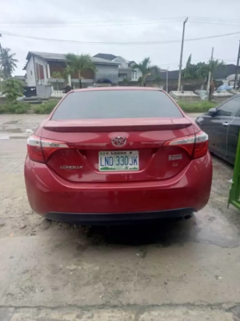 Toyota Corolla - 2015